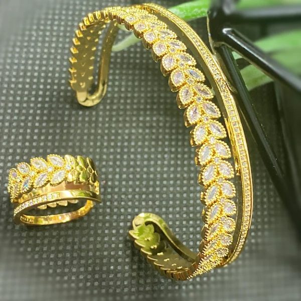 Glisten Bracelet and Ring Set